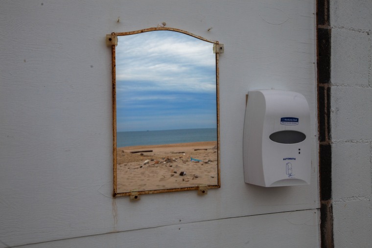 Outdoor Bathroom, Seaside Heights
&gt; New Jersey, January 9, 2013